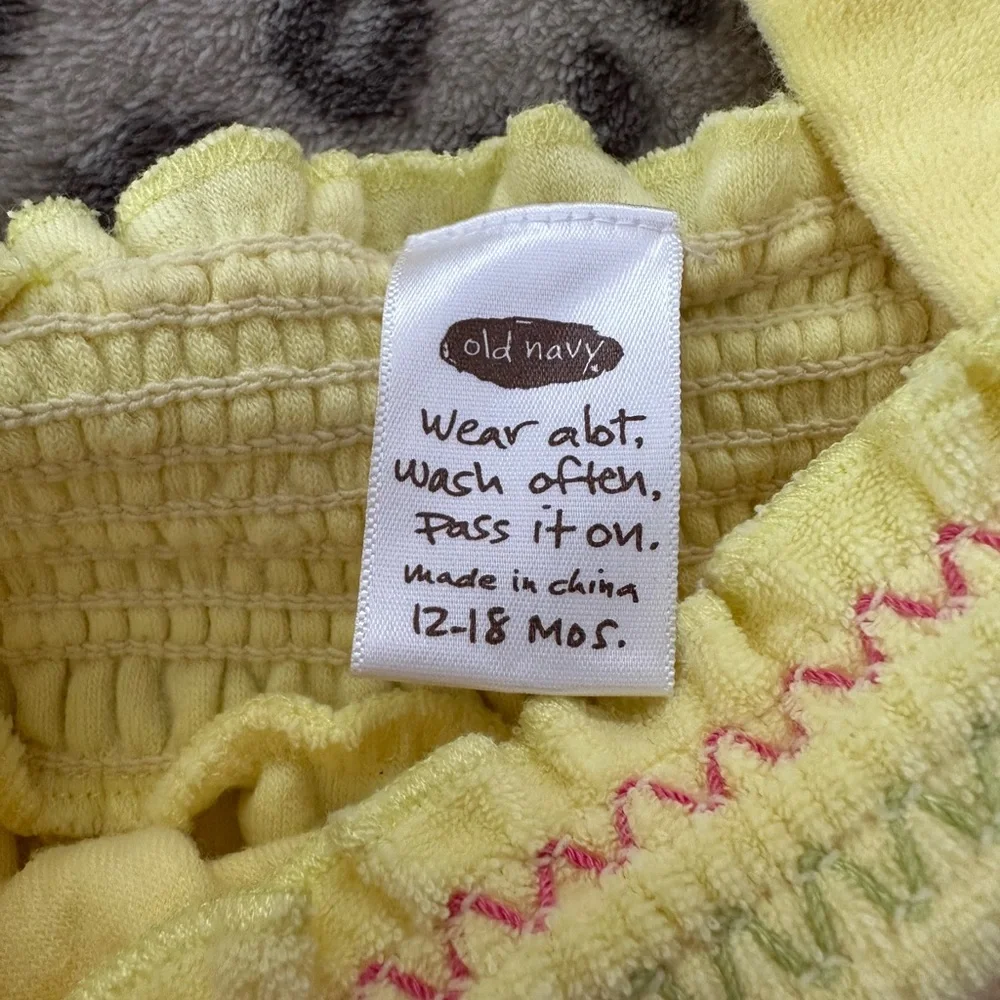 Old Navy Smocked French Terry One-Piece Romper in Yellow Size 12-18 Months